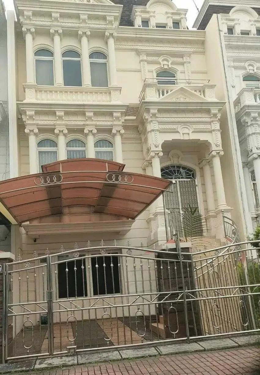 Disewakan Rumah Cluster Layar Permai PIK1