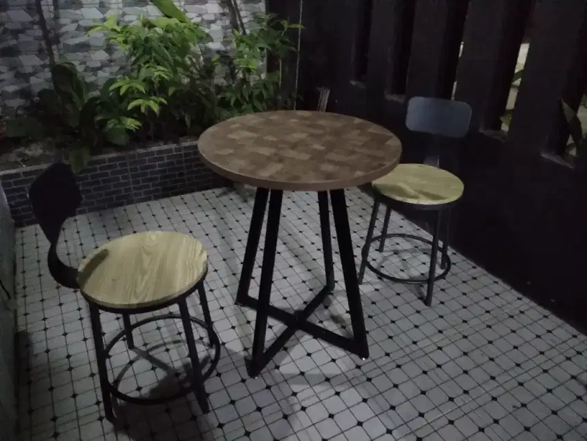 1set dining table cafe bar informa