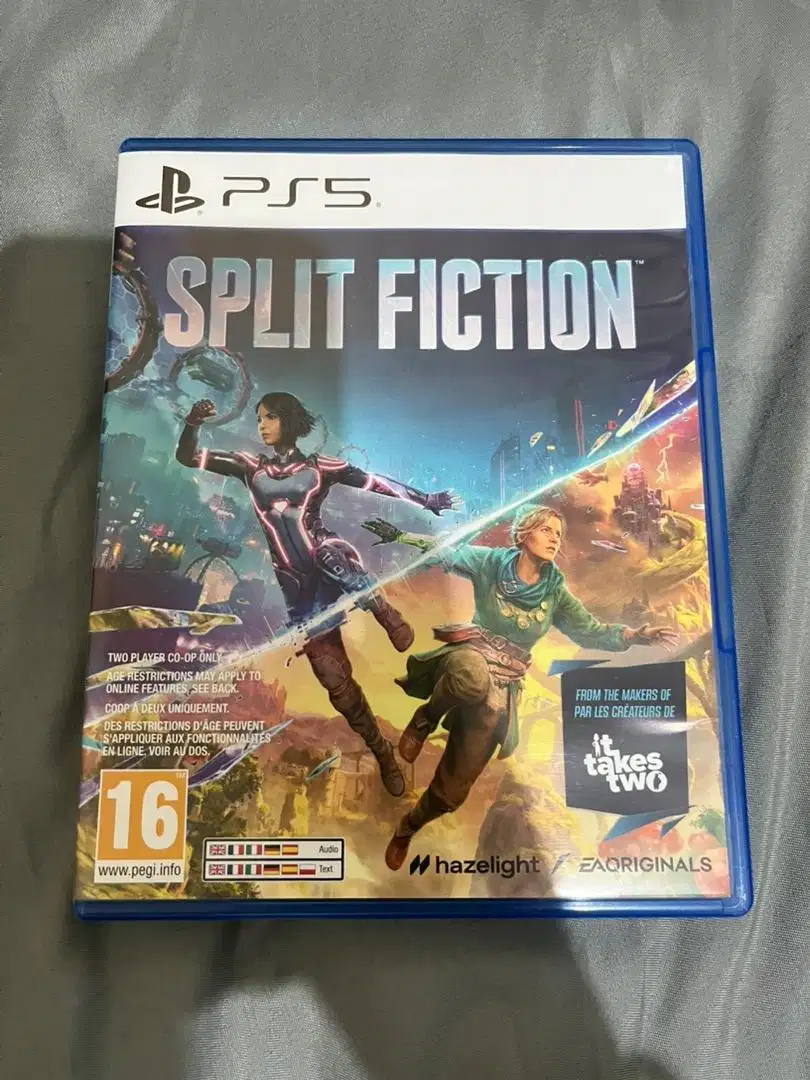 Game Split Fiction PS5