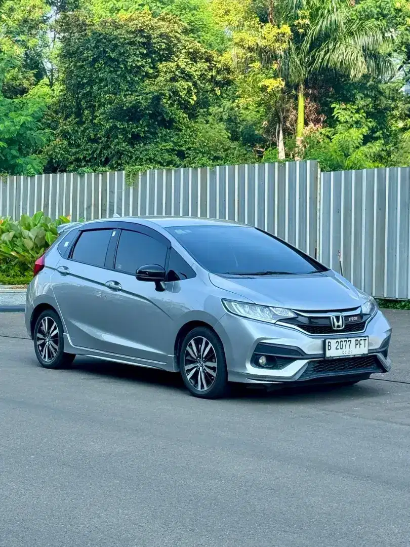 CASH!! Jazz RS CVT 2018