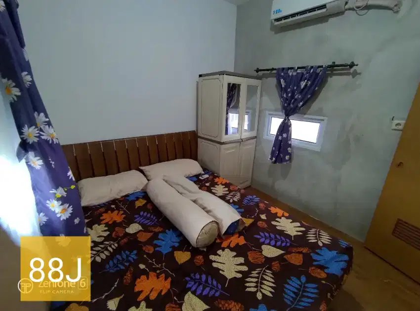 KOST rumahan,sperti TIPE STUDIO di aprtmen, ada r.tamu &dapur pribadi