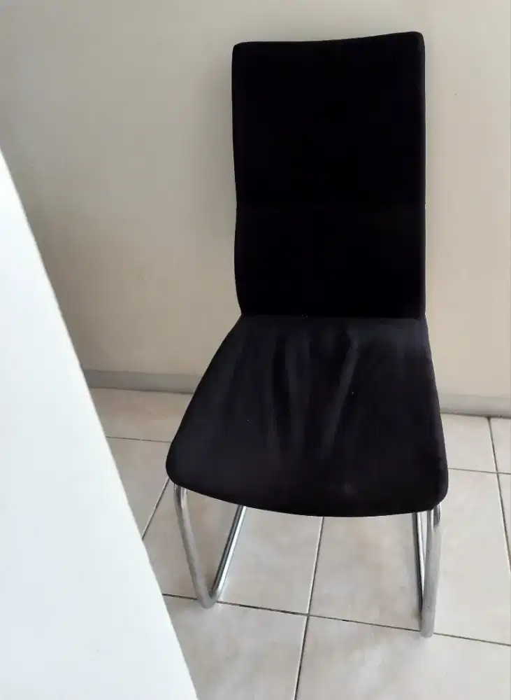 Kursi barang masih baik