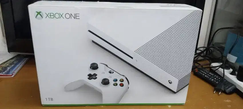 XBOX ONE 1 TB + 1 STIK ORIGINAL