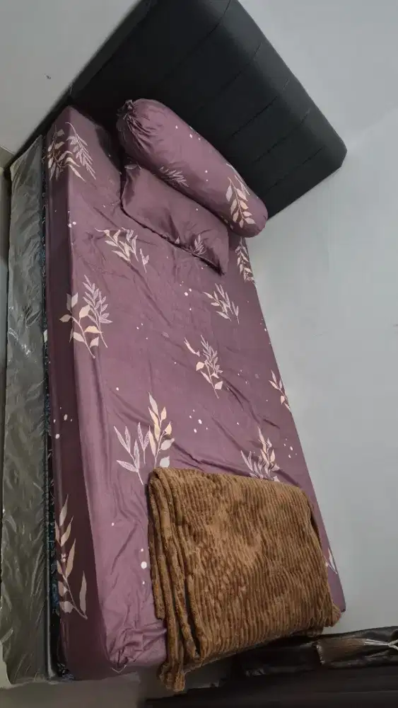 Tempat tidur kasur busa set