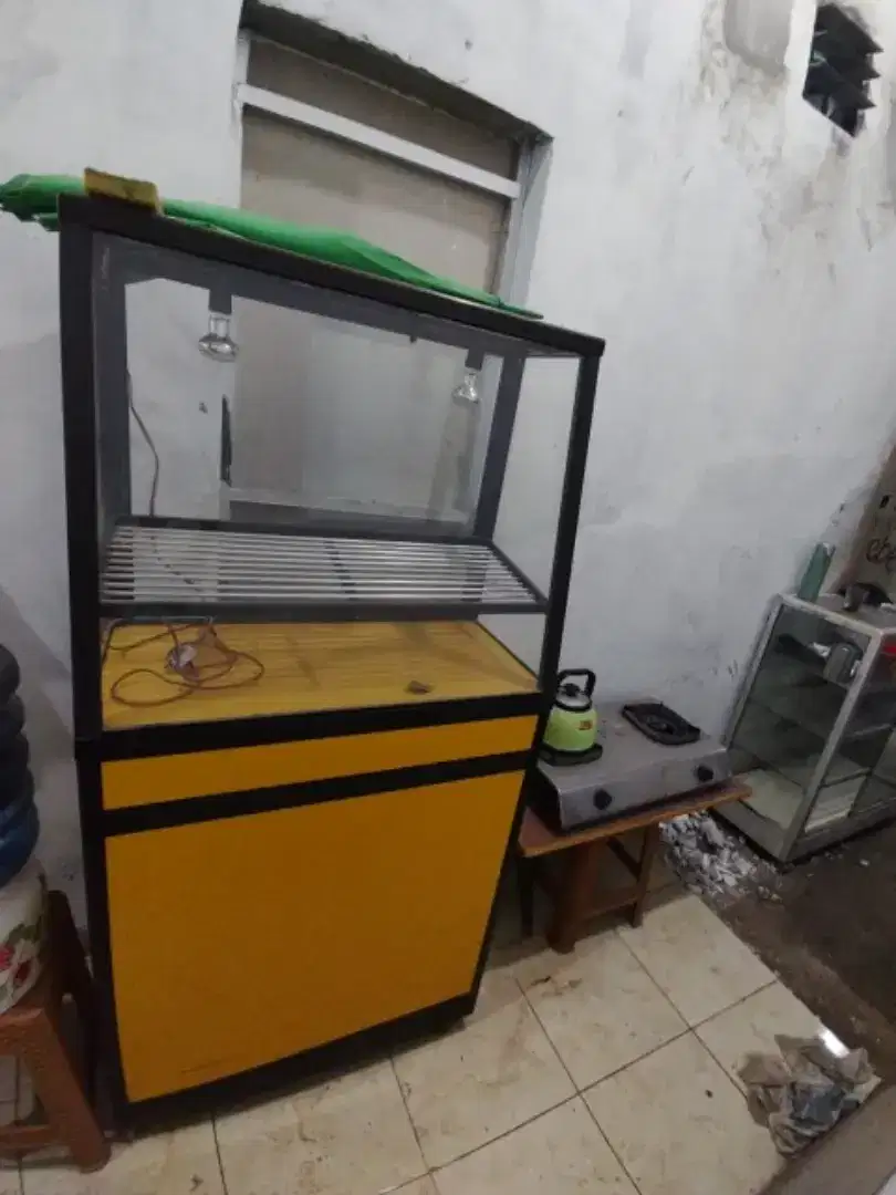 Etalase chiken kondisi baru