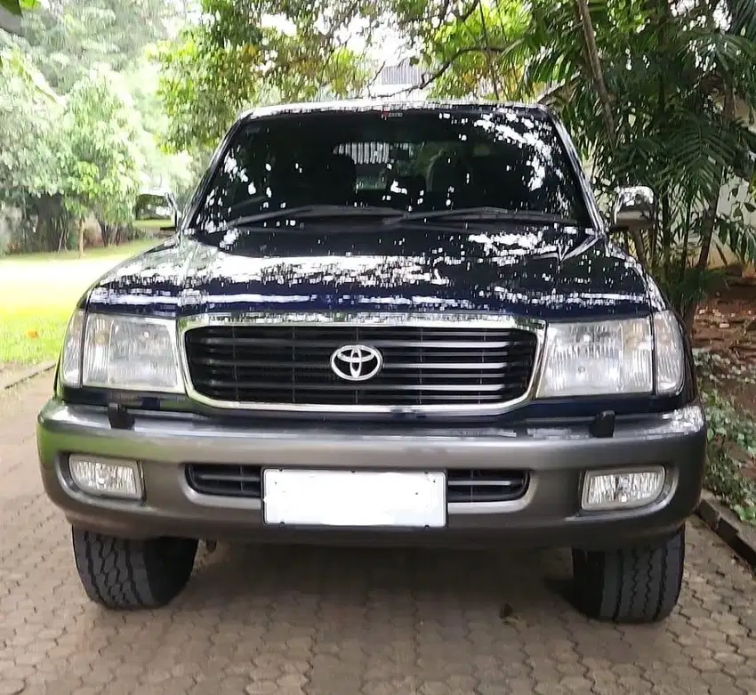 Toyota Land Cruiser VX 100 Limited 2001