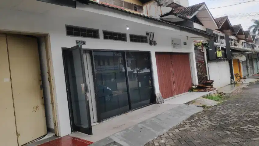 DISEWAKAN / KONTRAKAN RUKO TENGAH KOTA JL PETA
