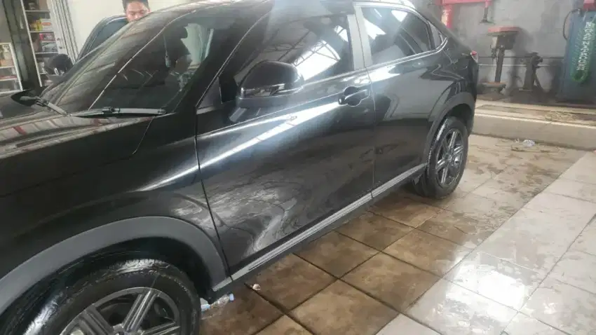 Di jual mobil Honda HRV
