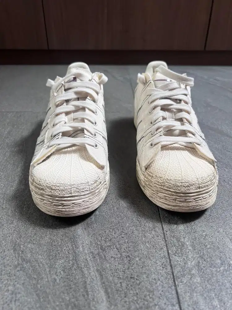 Adidas superstar preloved