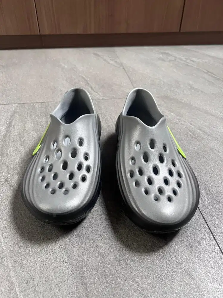 Nike rejuven8 preloved