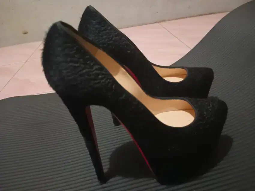 Christina Louboutin Paris