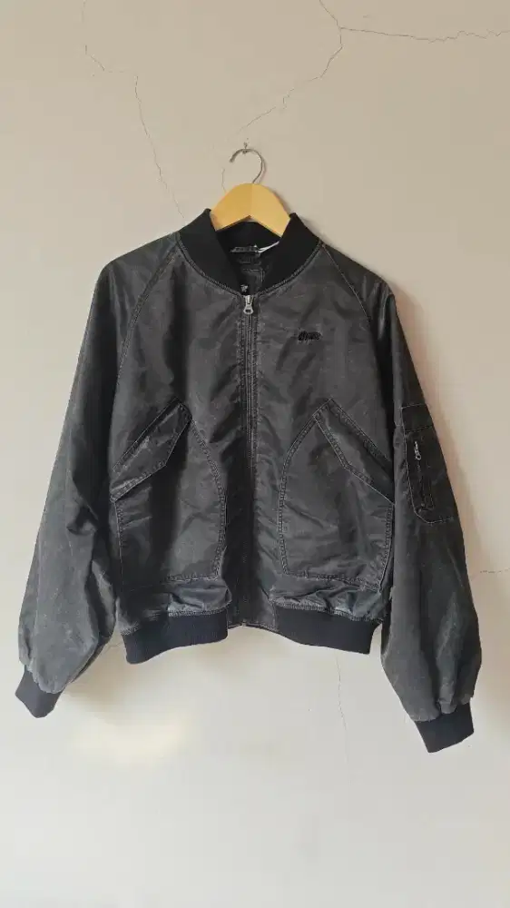 Bomber Black Wash Pull&Bear