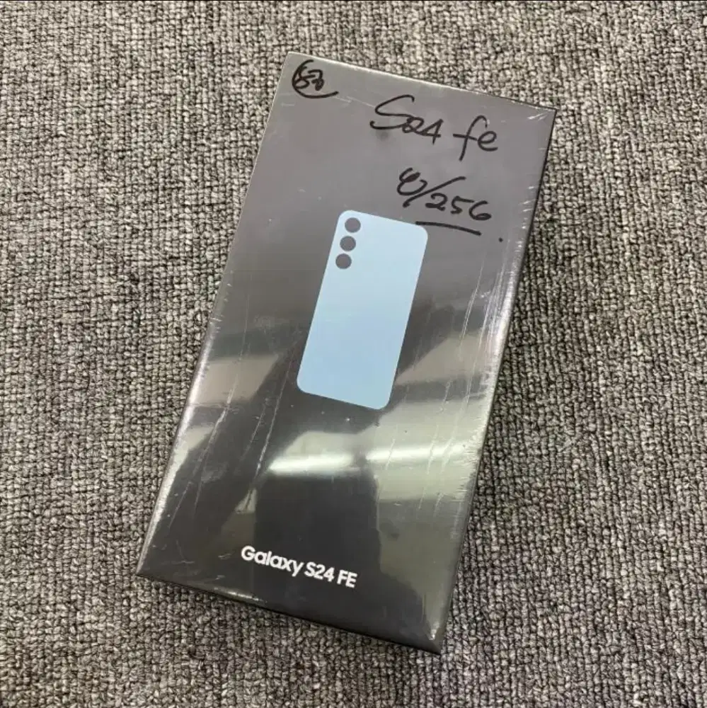 SAMSUNG S24FE 5G RAM 8/256GB SEGEL BOX GARANSI RESMI 1 TAHUN