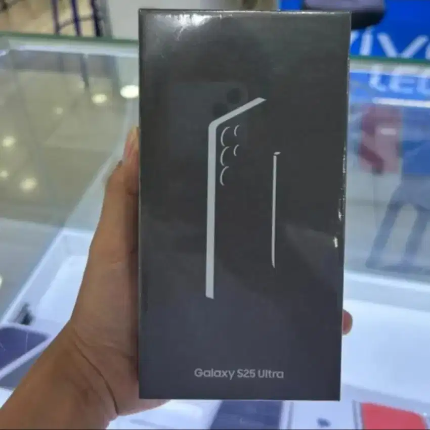 SAMSUNG S25 ULTRA RAM 12/256GB SEGEL BOX GARANSI 1 TAHUN