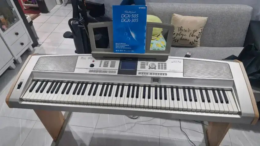 Keyboard Yamaha DGX-505