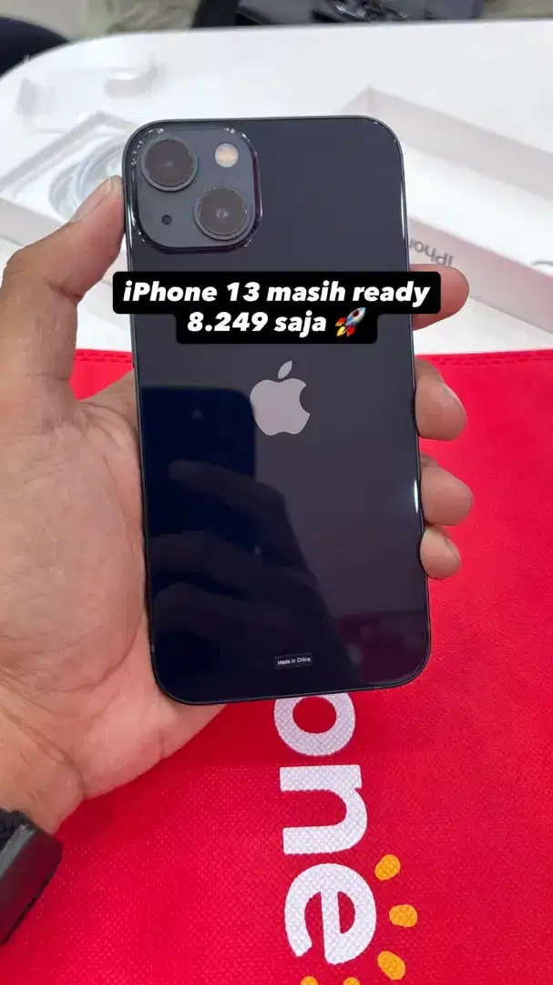 Iphone 13 128 garansi Resmi IBOX