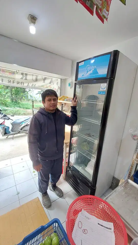 Jual Showcase 360 Lt Midea