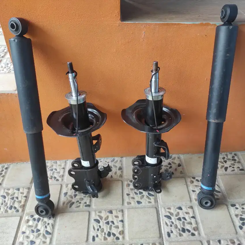 Jual Shockbreaker ori Grand New Avanza 2016