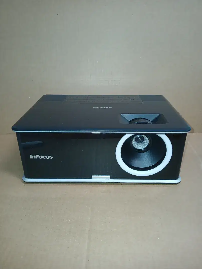 Proyektor Infocus IN3116 HDMI bekas