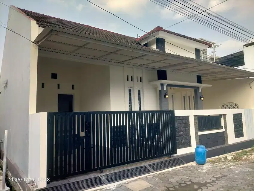 DISEWAKAN RUMAH STRATEGIS DEKAT KOTA