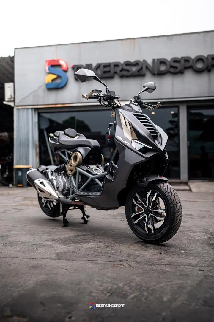 DRAGSTER ITALJET 200 z900 r6 monster