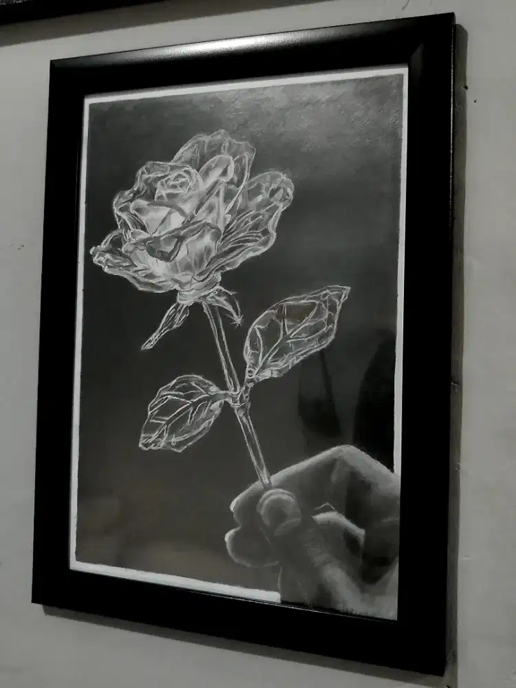Lukisan Bunga Rose Crystal - Lukisan Graphite Pencil