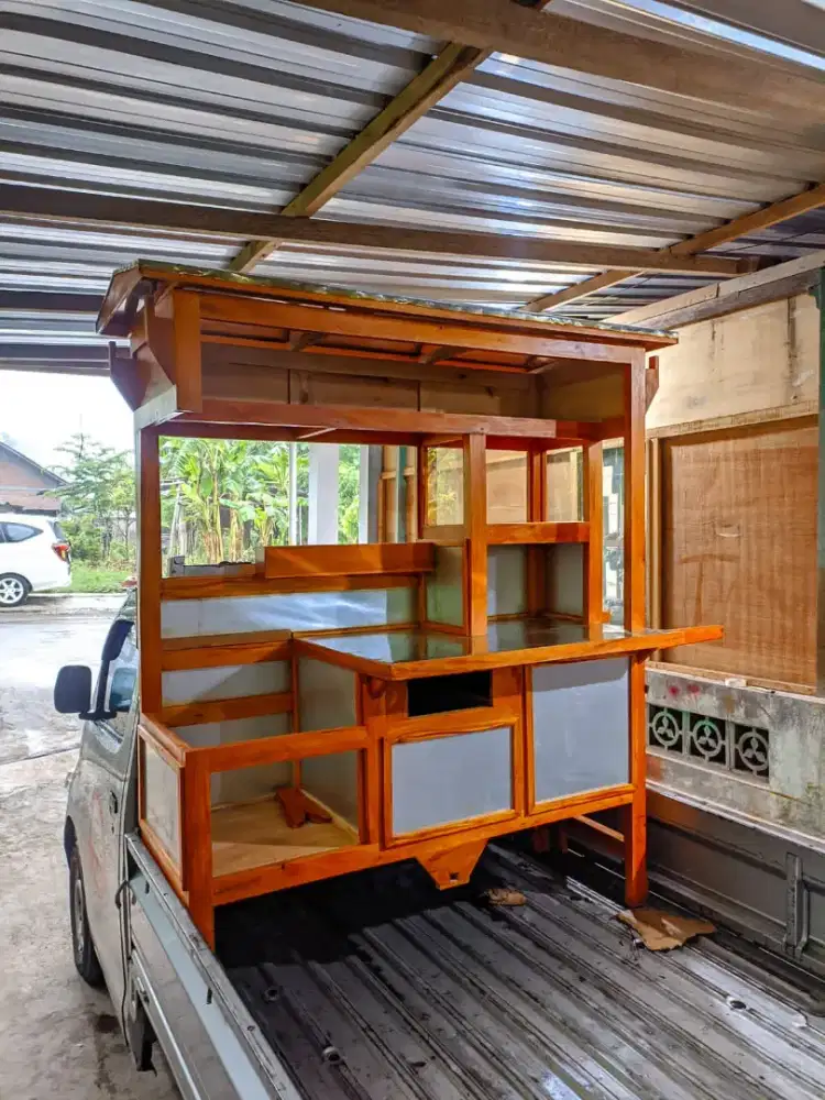 Gerobak nasi goreng, gerobak angkringan, gerobak bubur ayam