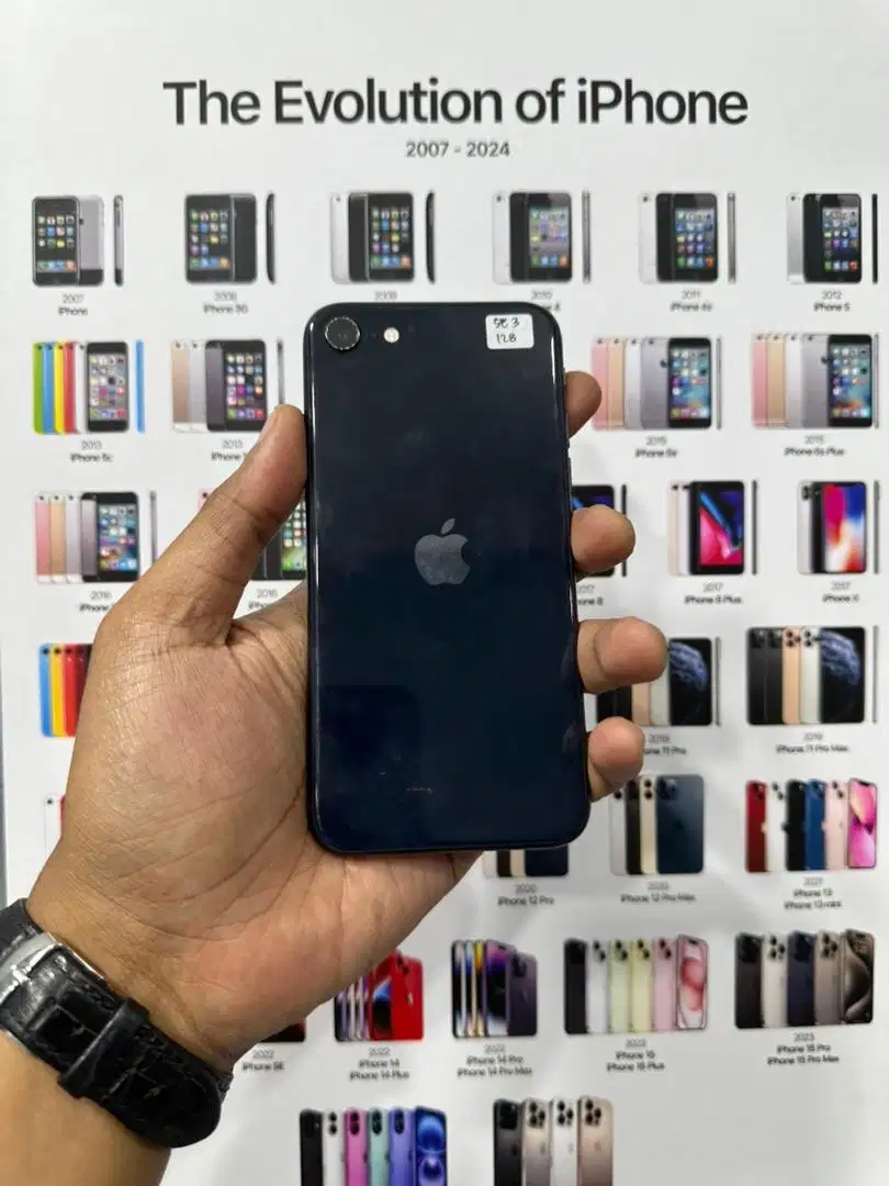 IPhone SE 3 128 2020 - IBox