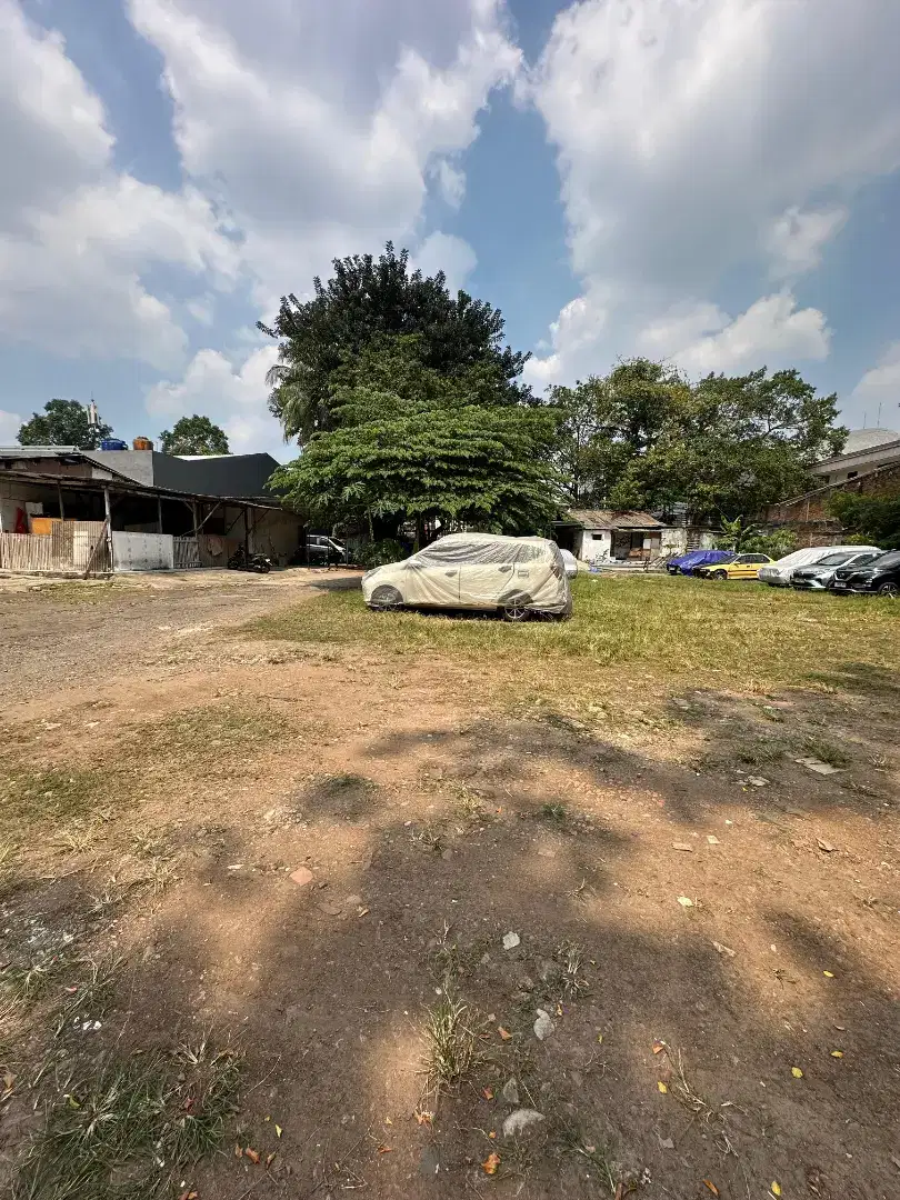 Tanah Ungu Pancoran Dijual Murah Jauh di Bawah NJOP! Luas 5.495m2