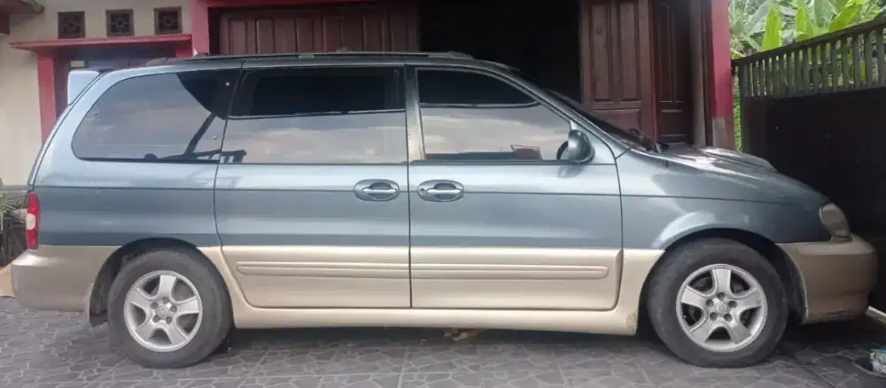 KIA Carnival 2 Diesel Autometic