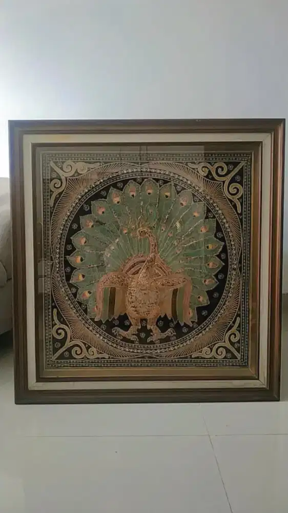 Lukisan Burung Merak Sulaman