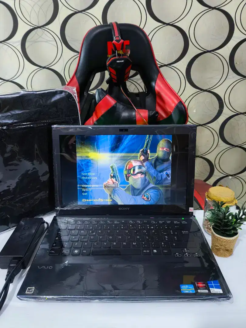 Sony Vaio Huron RAM 8GB SSD Dual VGA Radeon Siap Editing