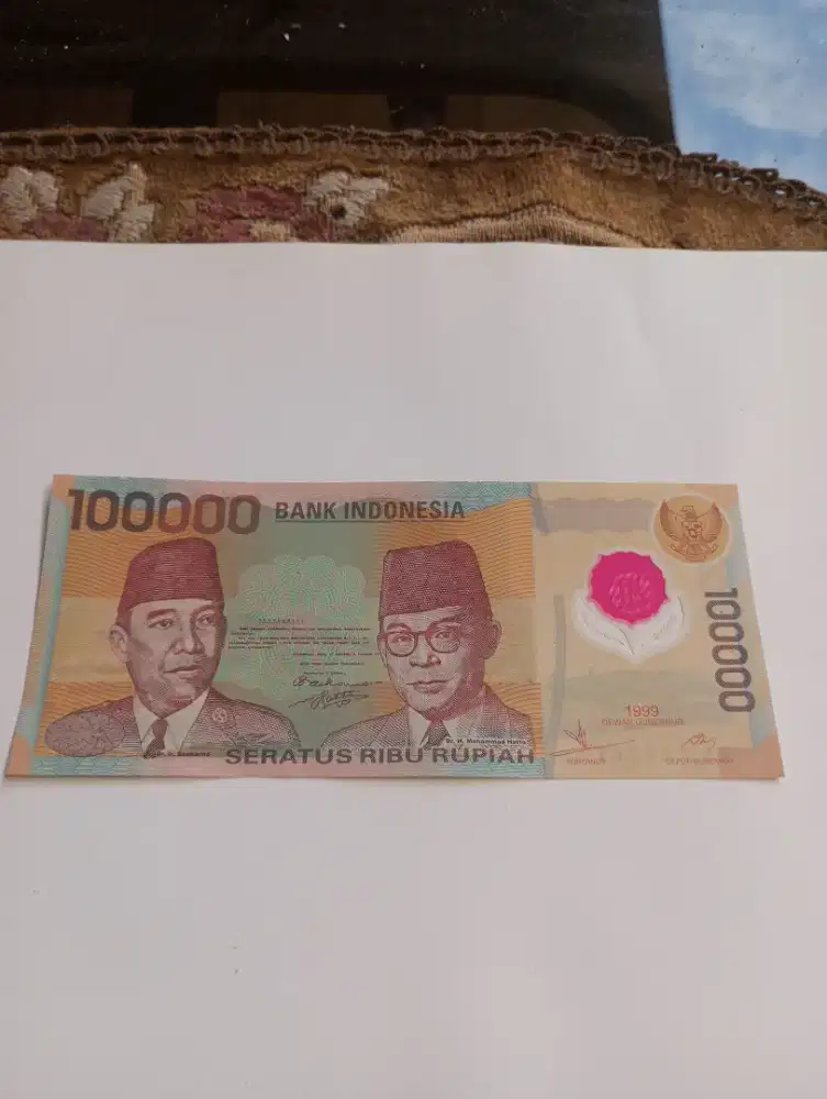 Uang Kertas 100 Ribu Tahun 1999