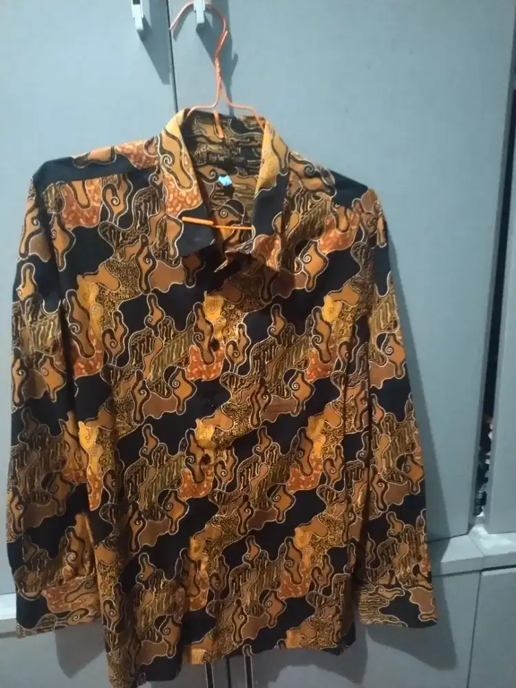 Baju Batik Corak Coklat Hitam