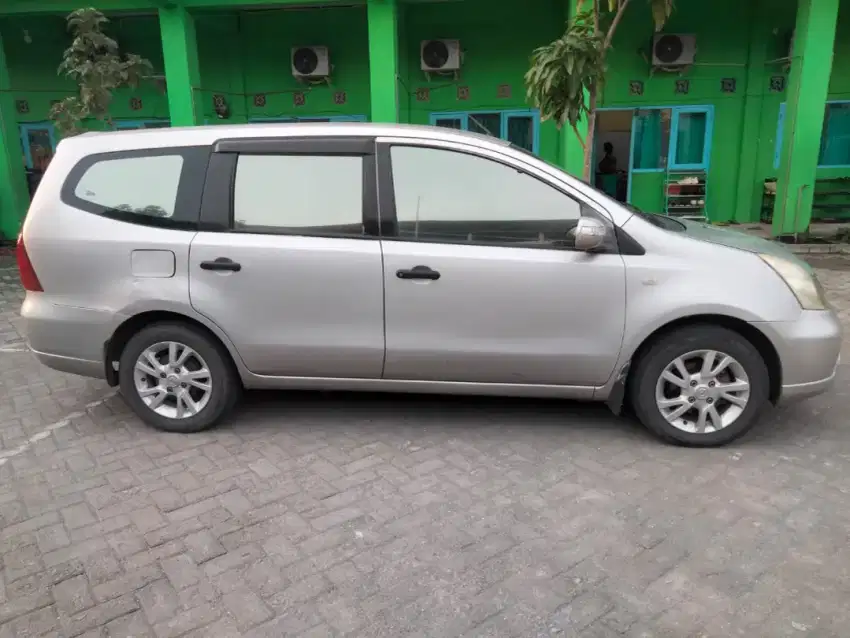 LIvina 2007 plat B
