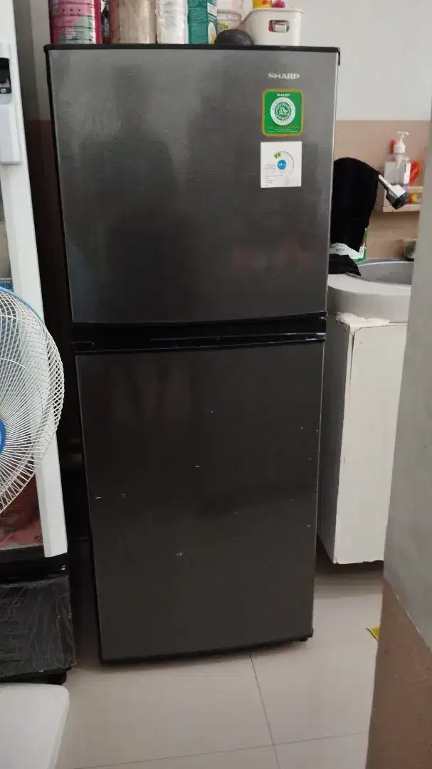 KULKAS 2 pintu SHARP