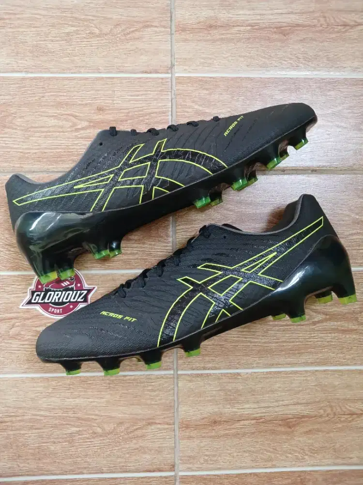 Sepatu Bola Asics DS Light Acros 2 Original