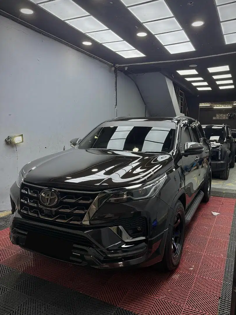 Toyota Fortuner 2.8 GR Tahun 2022 Phantom Brown RARE