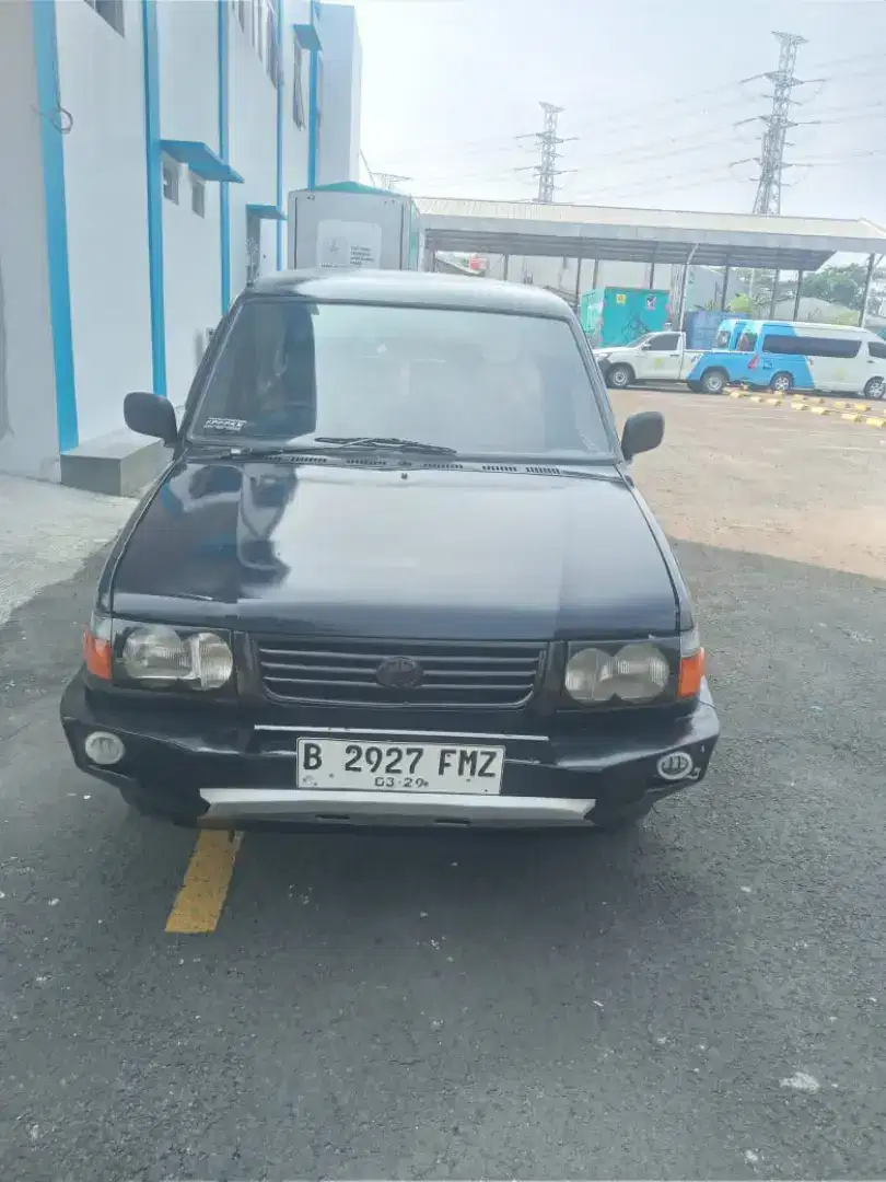 Kijang LGX 1999