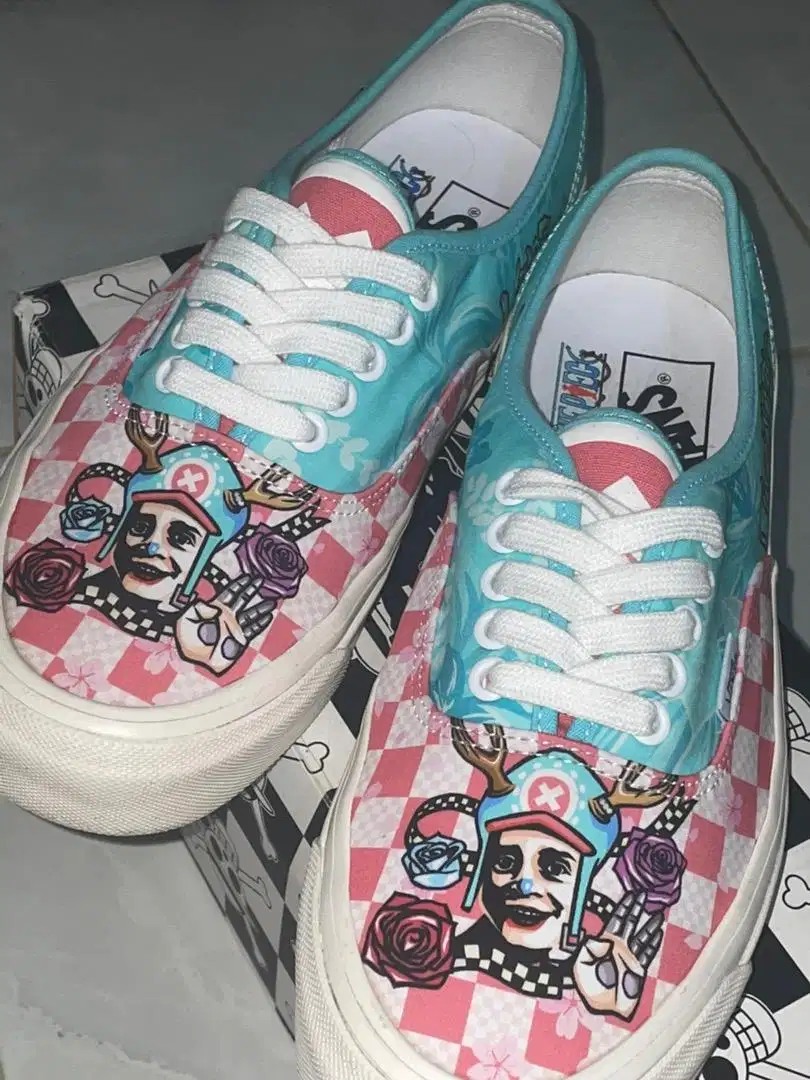 Vans one piece limited