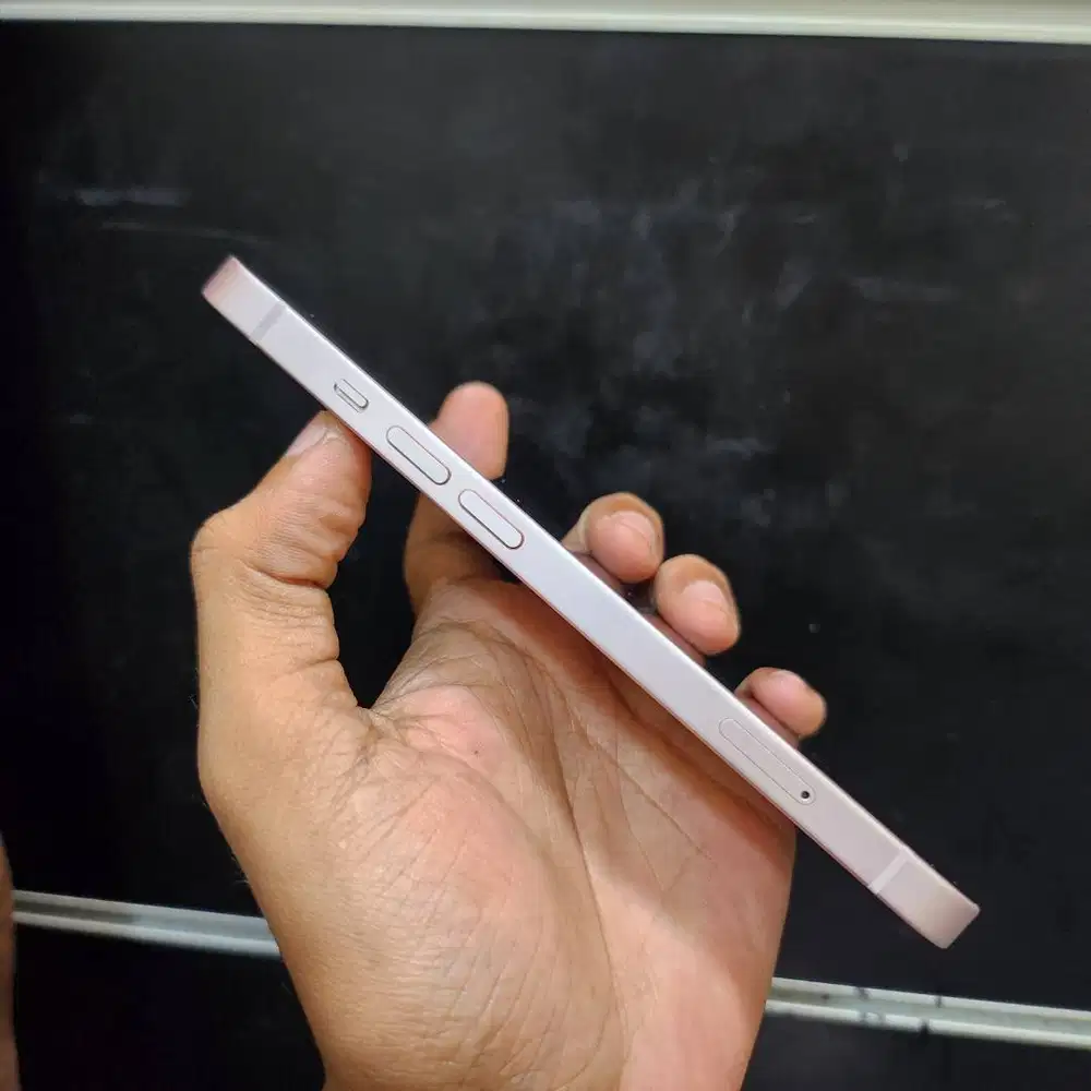 admin lagi sigma mencari iphone 13 pro mini boleh aja