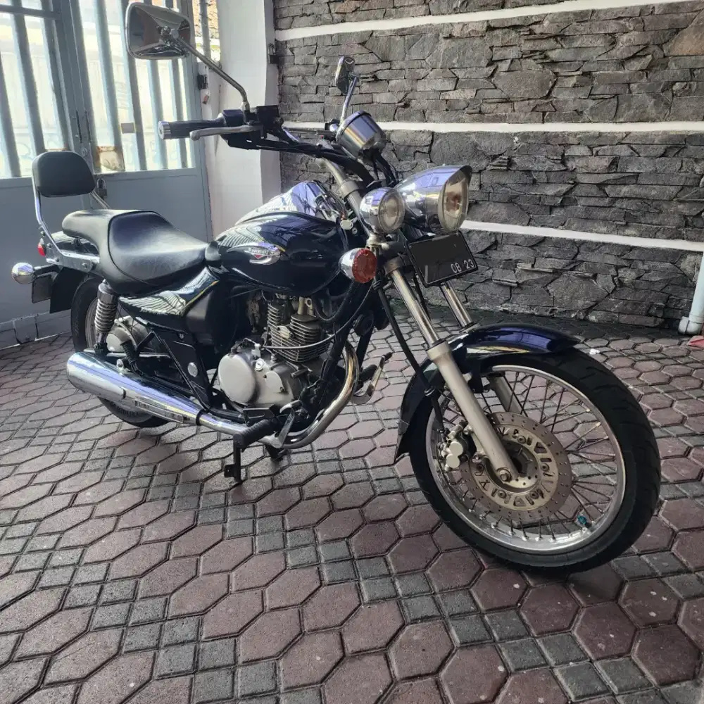 Kawasaki Eliminator 175 ISTIMEWA