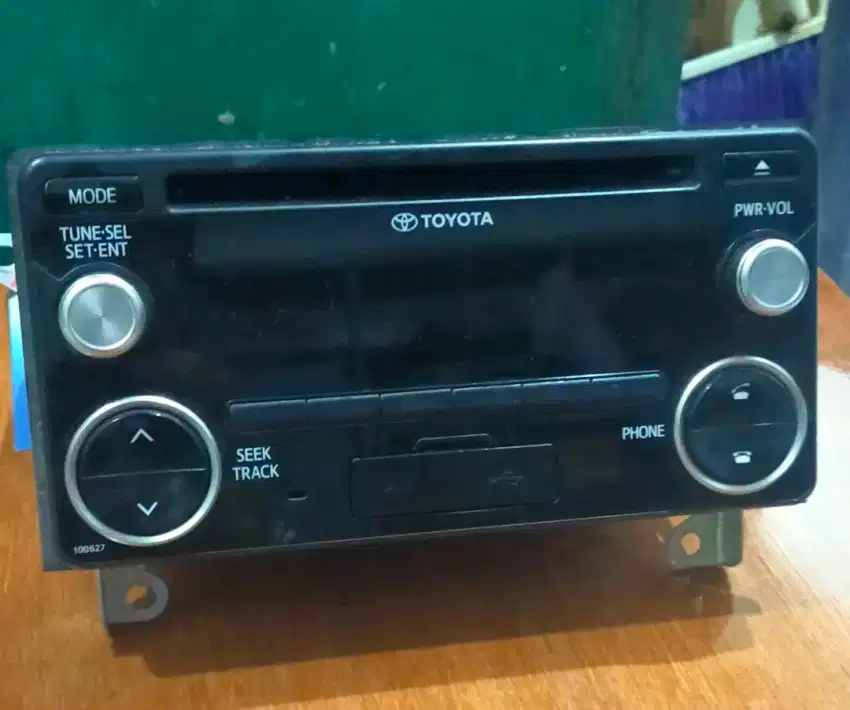 di jual aj head unit bawaan mobil avanza