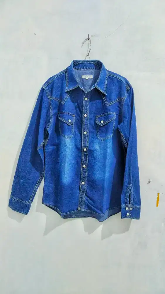 Kemeja Jeans Denim Fort Point Size M Preloved