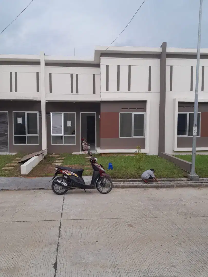 DISEWAKAN RUMAH BARU SIAP HUNI PODOMORO TENJO
