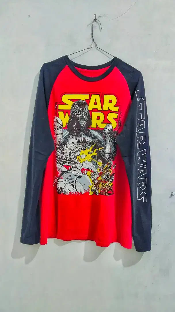 Kaos Raglan Marvel Star Wars Size M Preloved
