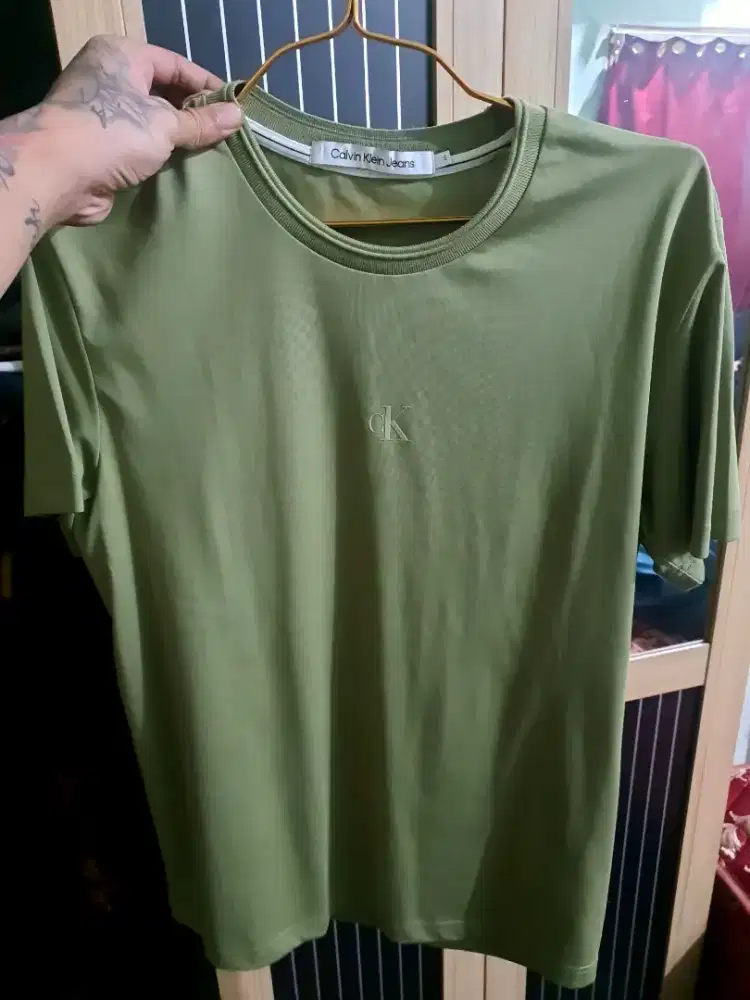 Calvin klein tsirt authentic preloved like new