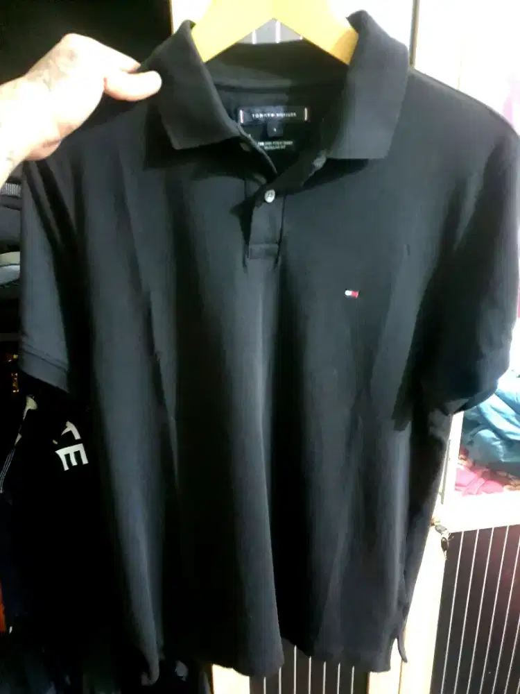 TOMMY hilfiger poloshirt authentic like new