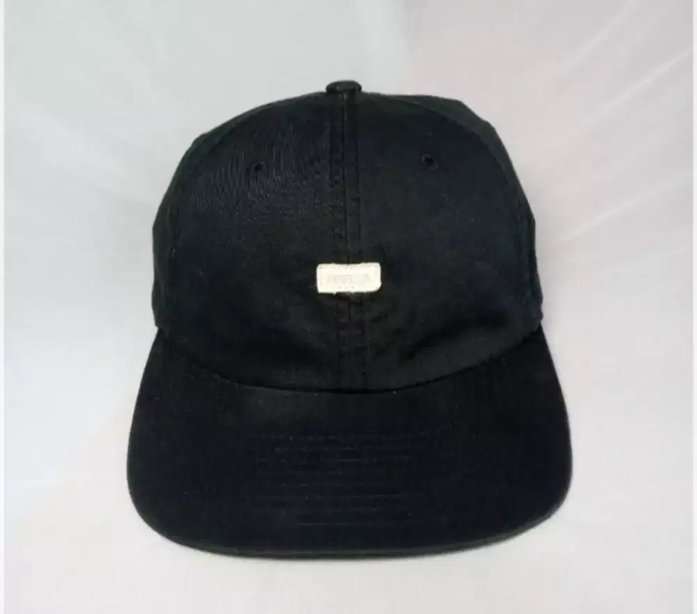 Topi RVCA Mini Patch Box Surfing Brand x The Classics Yupoong