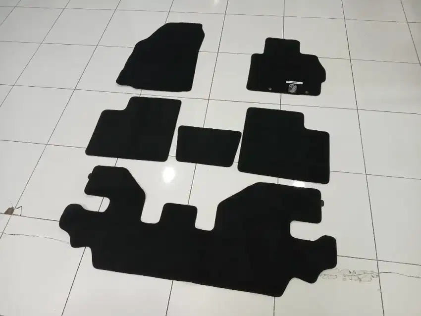 Karpet bludru original pajero sport xpander cross outlander